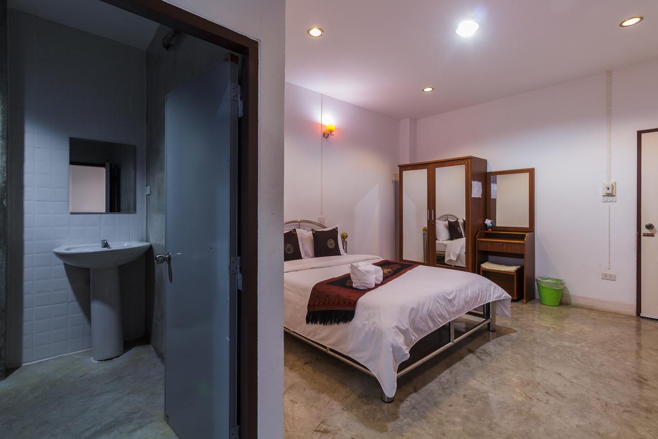 Tonwai Modern Place Phitsanulok Extérieur photo