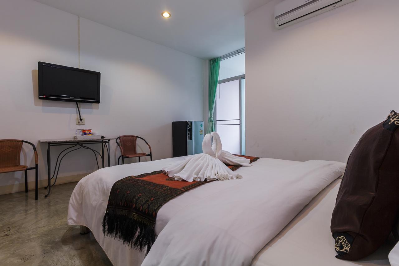 Tonwai Modern Place Phitsanulok Extérieur photo