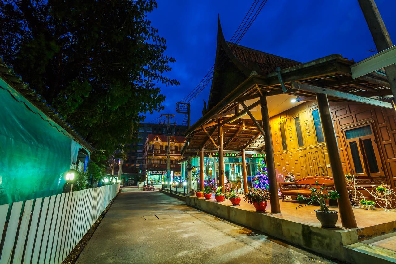 Tonwai Modern Place Phitsanulok Extérieur photo