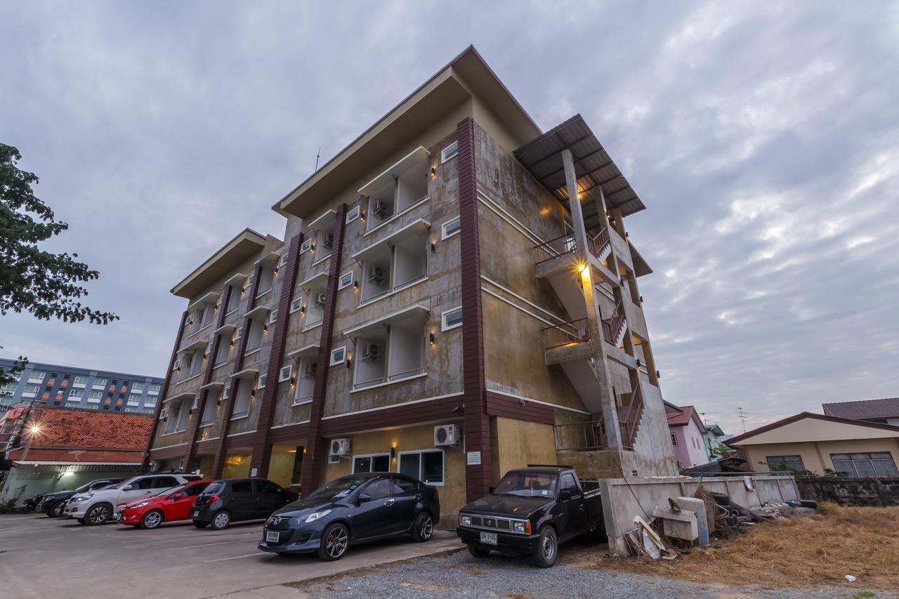 Tonwai Modern Place Phitsanulok Extérieur photo