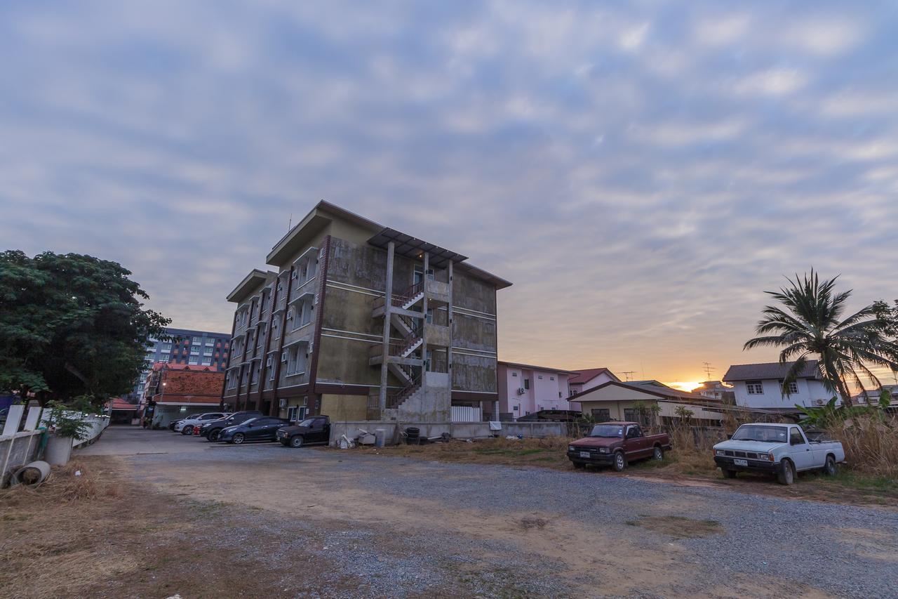 Tonwai Modern Place Phitsanulok Extérieur photo