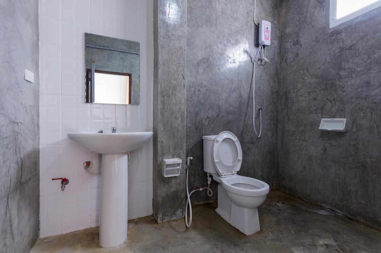 Tonwai Modern Place Phitsanulok Extérieur photo